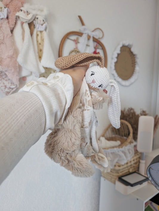 Le premier doudou de bébé