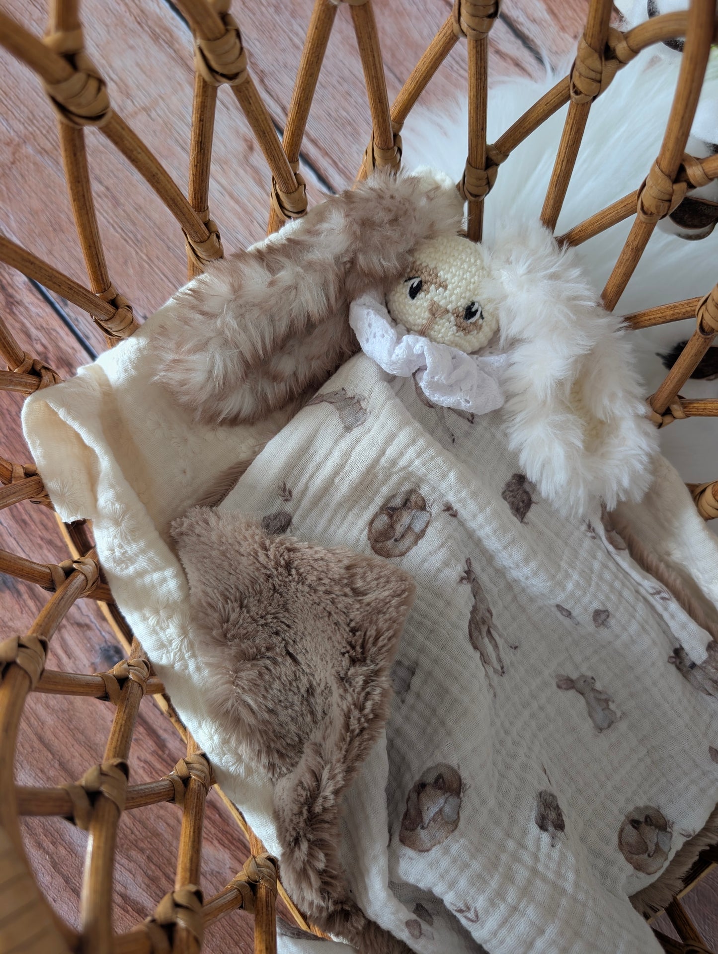 Doudou lapin : Emile Lange