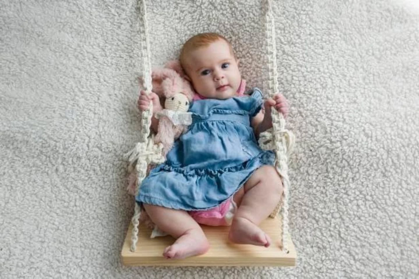 files/La_maman_de_M_lina_m_a_fait_le_plus_beau_cadeau_en_m_envoyant_cette_photo_Mon_c_ur_se_remplit_de_douceur_en_voyant_cette_petite_princesse_serrer_son_doudou_Elena_contre_elle_Elle_l_a.jpg