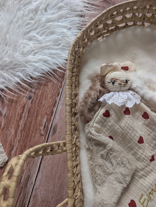 joli doudou lapin pour fille avec noeud