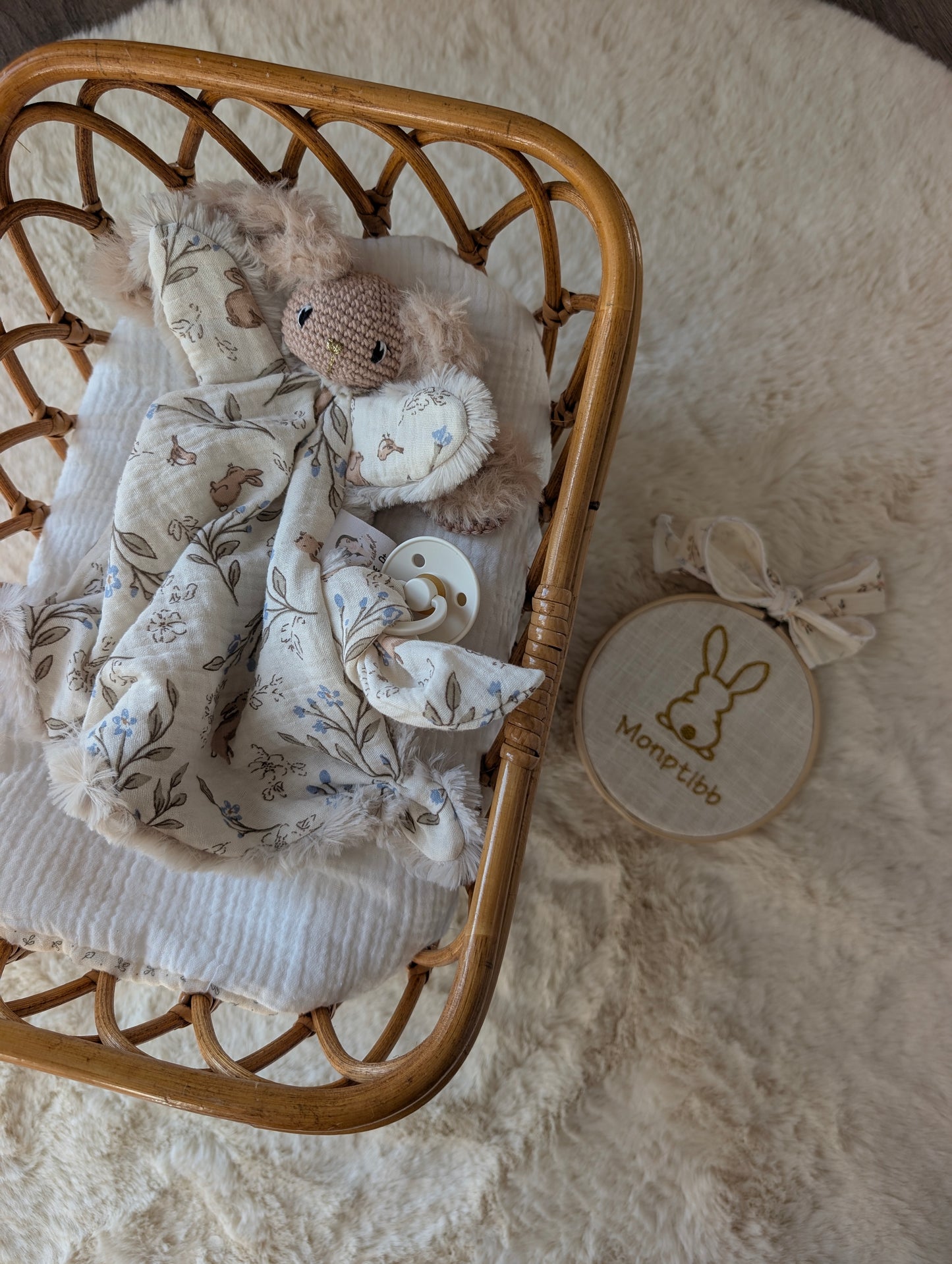 Doudou lapin  personnalisable : Charly Ange