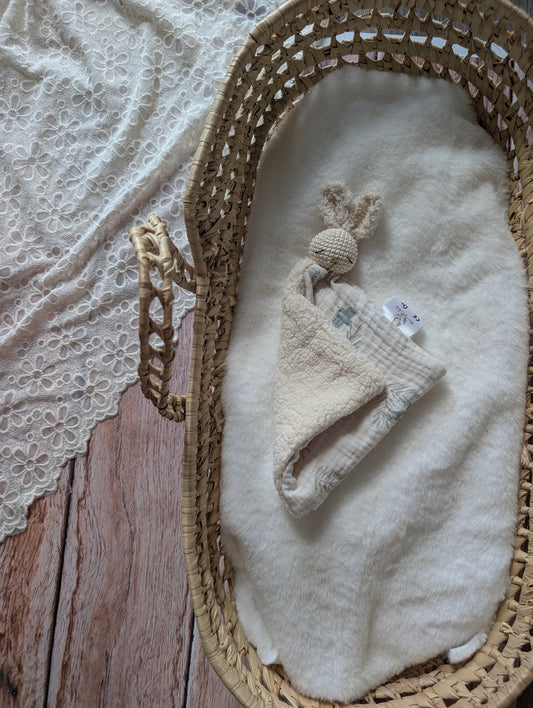 Mini doudou lapin : Martin  Lange (en stock)