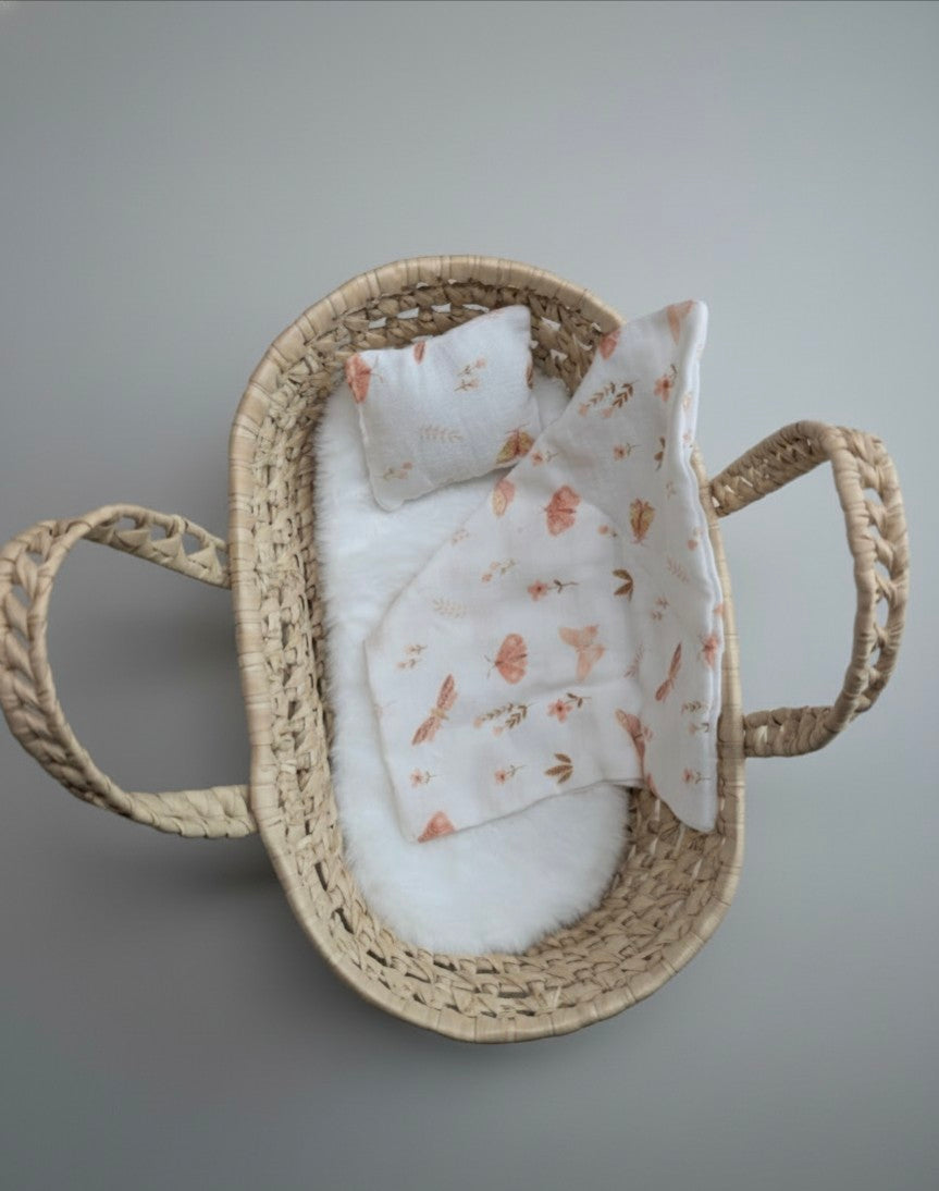 Couffin pour poupée – avec couverture et coussin assortis